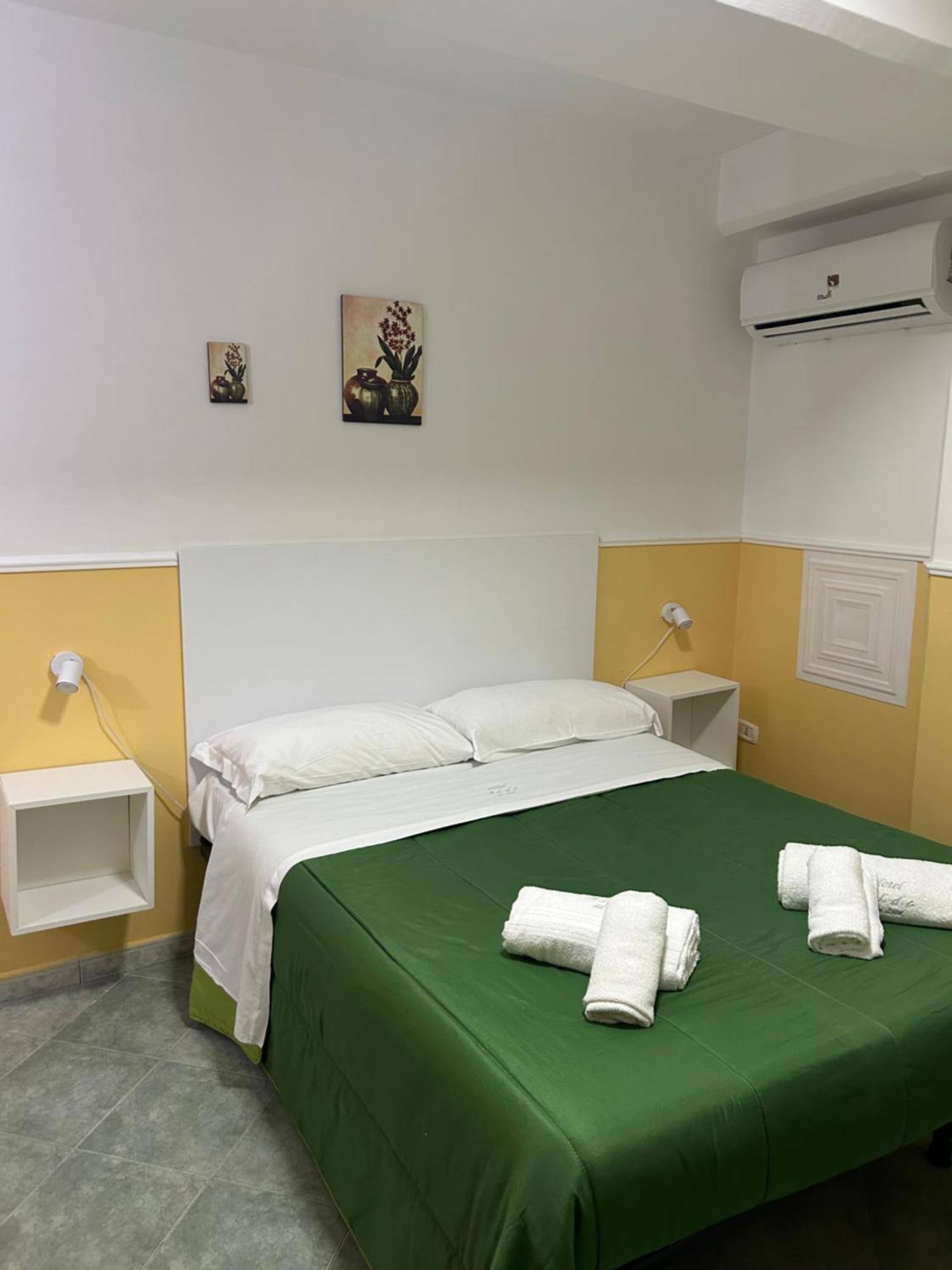Hotel Alloggio Del Conte Napoli Dış mekan fotoğraf